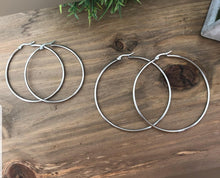 Load image into Gallery viewer, Stainless steel hoop earrings
